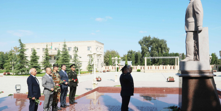 29 sentyabr 2023-cü il tarixdə Ağdamda prokurorluq işçilərinin peşə bayramı münasibətilə tədbir keçirilib